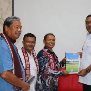 Forum Batak Center Audensi dengan Bupati Toba