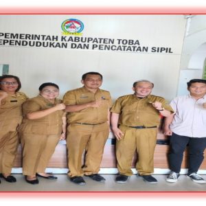 KABID PIAK PROVSU MENGADAKAN KUNJUNGAN KERJA KE DISDUKCAPIL TOBA
