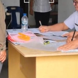 Hadir di Tengah Masyarakat, Disdukcapil Toba Layani Administrasi Kependudukan di Pardamean Sibisa