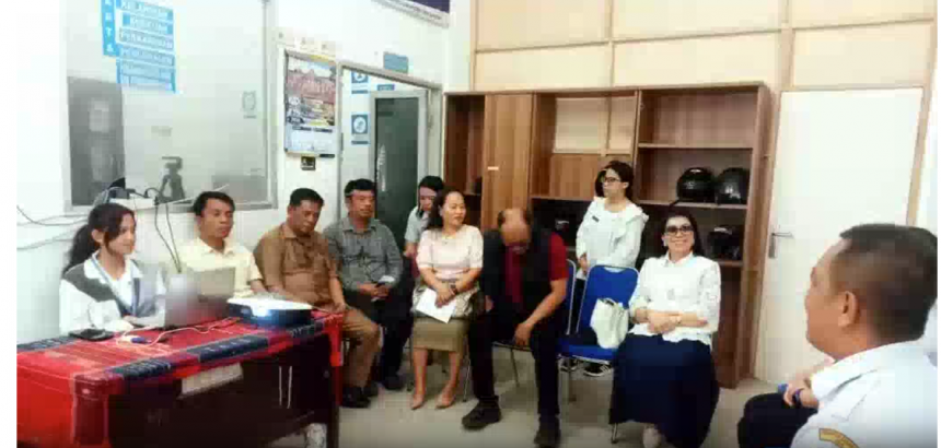 Perkuat Sinergi Pelayanan, DPRD Humbang Hasundutan Dan Samosir Kunjungi Disdukcapil Toba